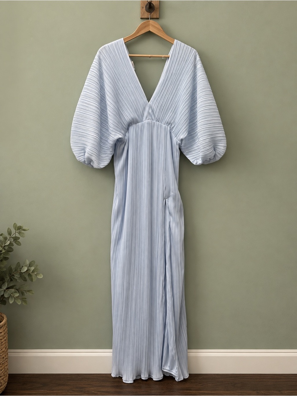 Fashion Nova Light Blue Pleated V-Neck Maxi Dress with Balloon Sleeves